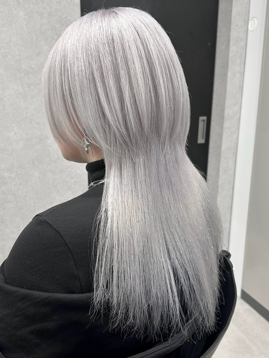 WHITE BLONDE WHITE BLONDE